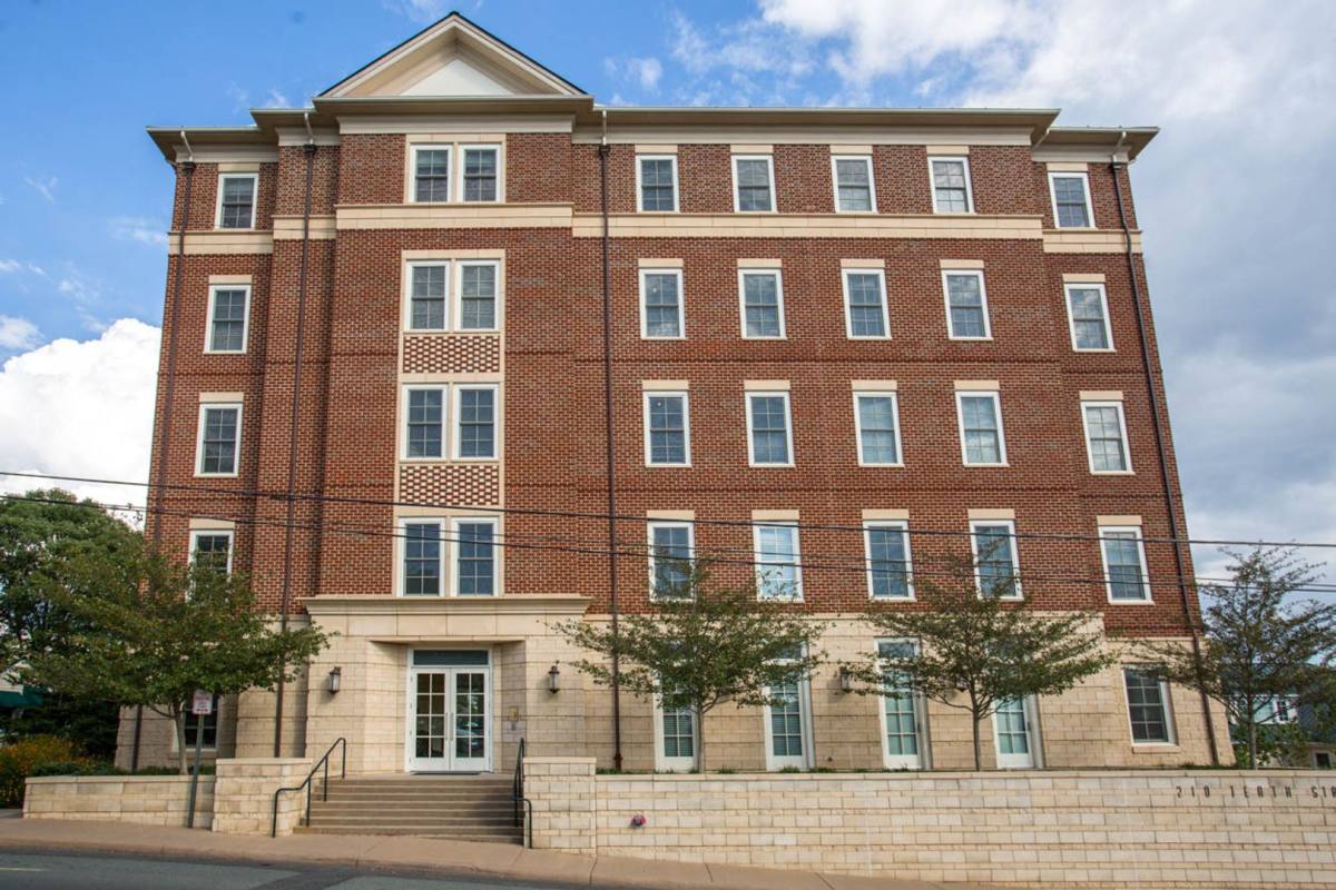Condo for rent at 210 10th St NE, Charlottesville, VA 22902