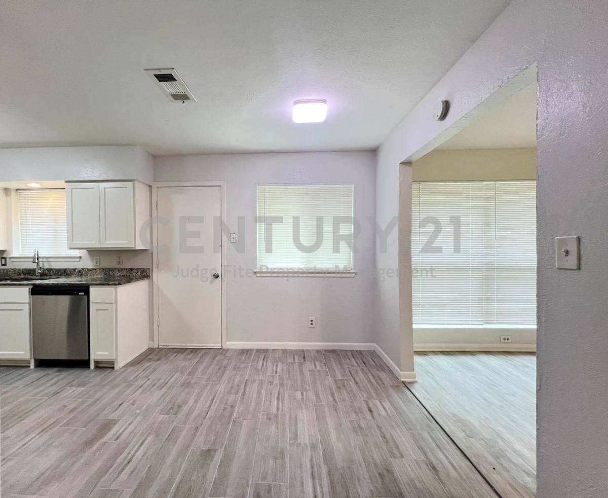 House for rent at 2121 Spanish Trail, Irving, TX 75060