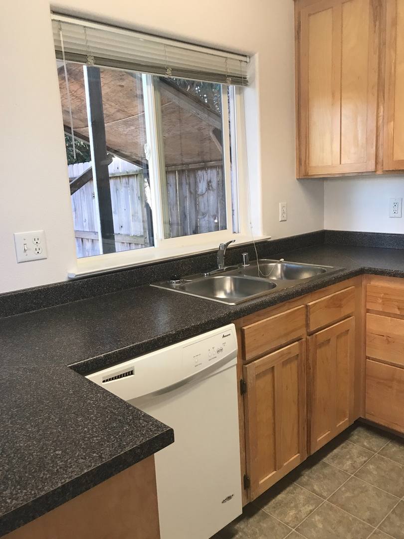 Townhouse for rent at 521 Vance Lake Lane, Blue Lake, CA 95525