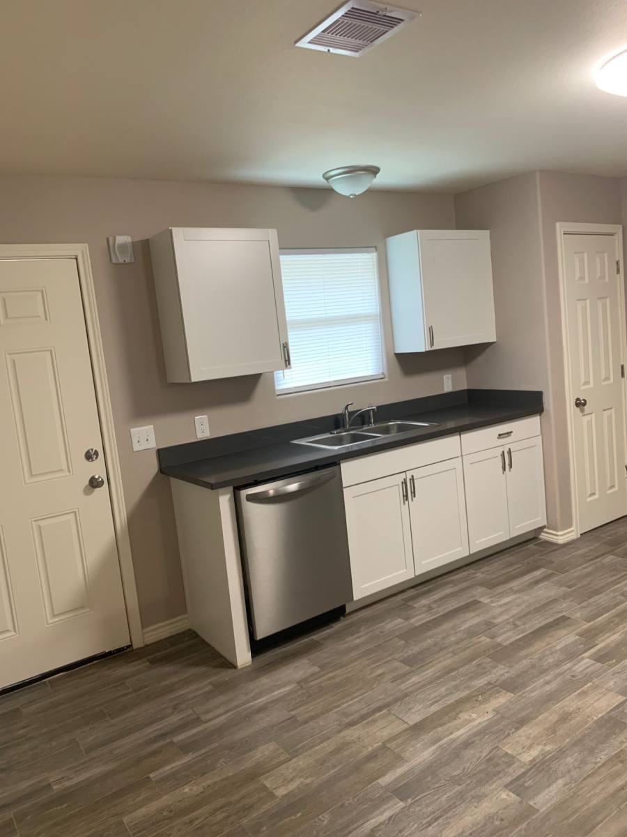 Apartment for rent at 3030 Lake Arthur Dr, Port Arthur, TX 77642