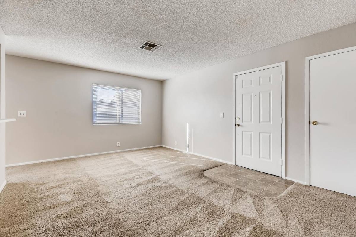 Condo for rent at 5171 Pioneer Ave, Las Vegas, NV 89146