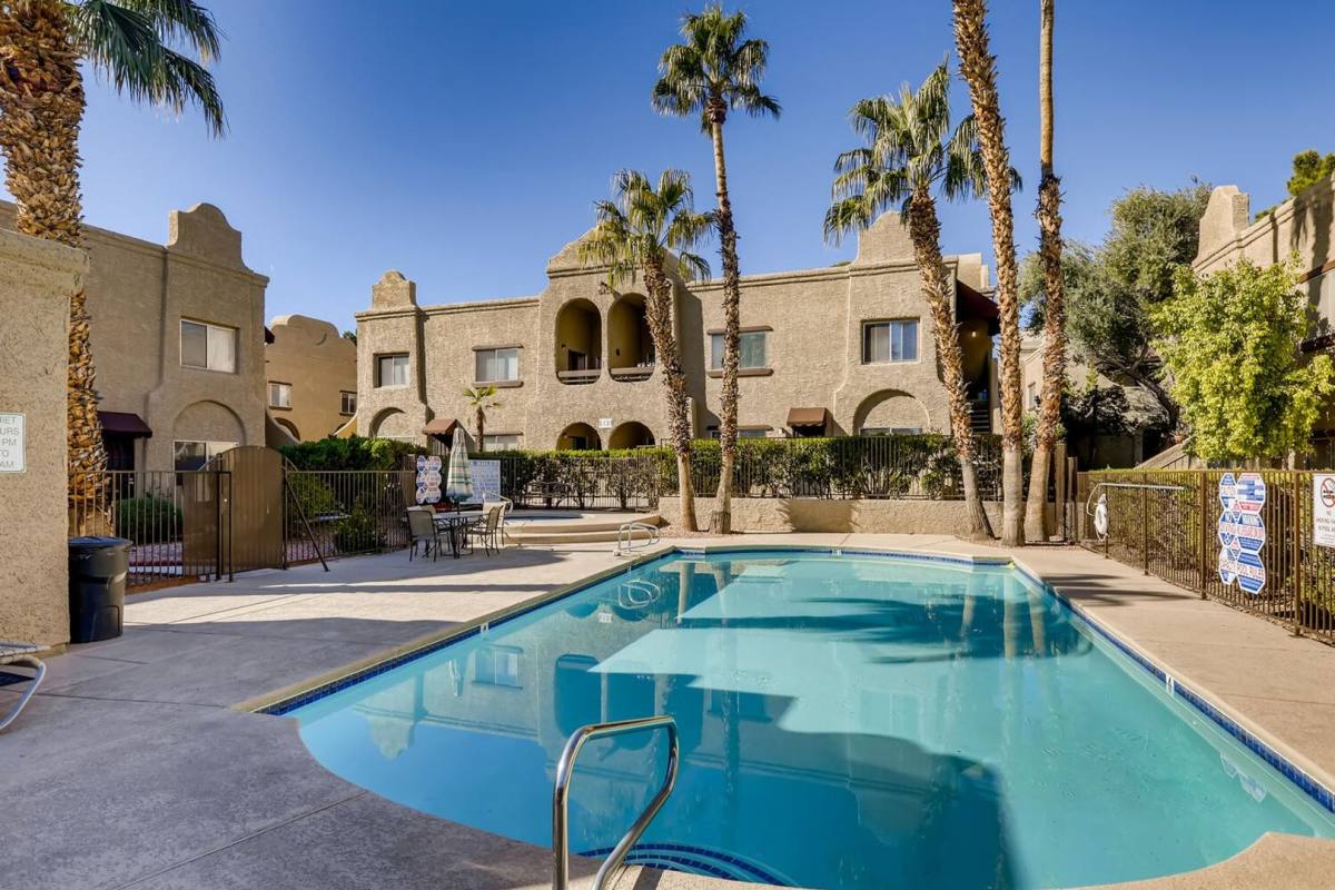 Condo for rent at 5171 Pioneer Ave, Las Vegas, NV 89146