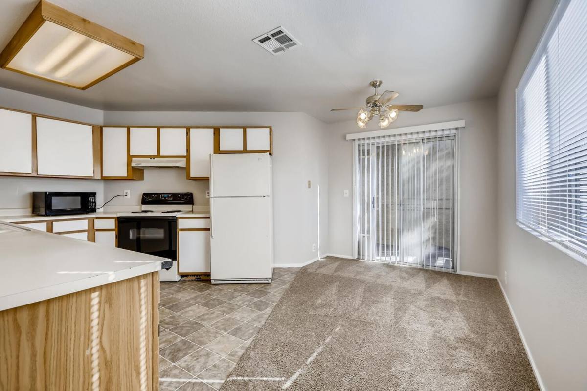 Condo for rent at 5171 Pioneer Ave, Las Vegas, NV 89146