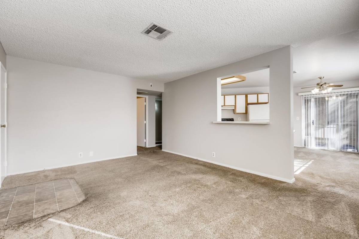 Condo for rent at 5171 Pioneer Ave, Las Vegas, NV 89146