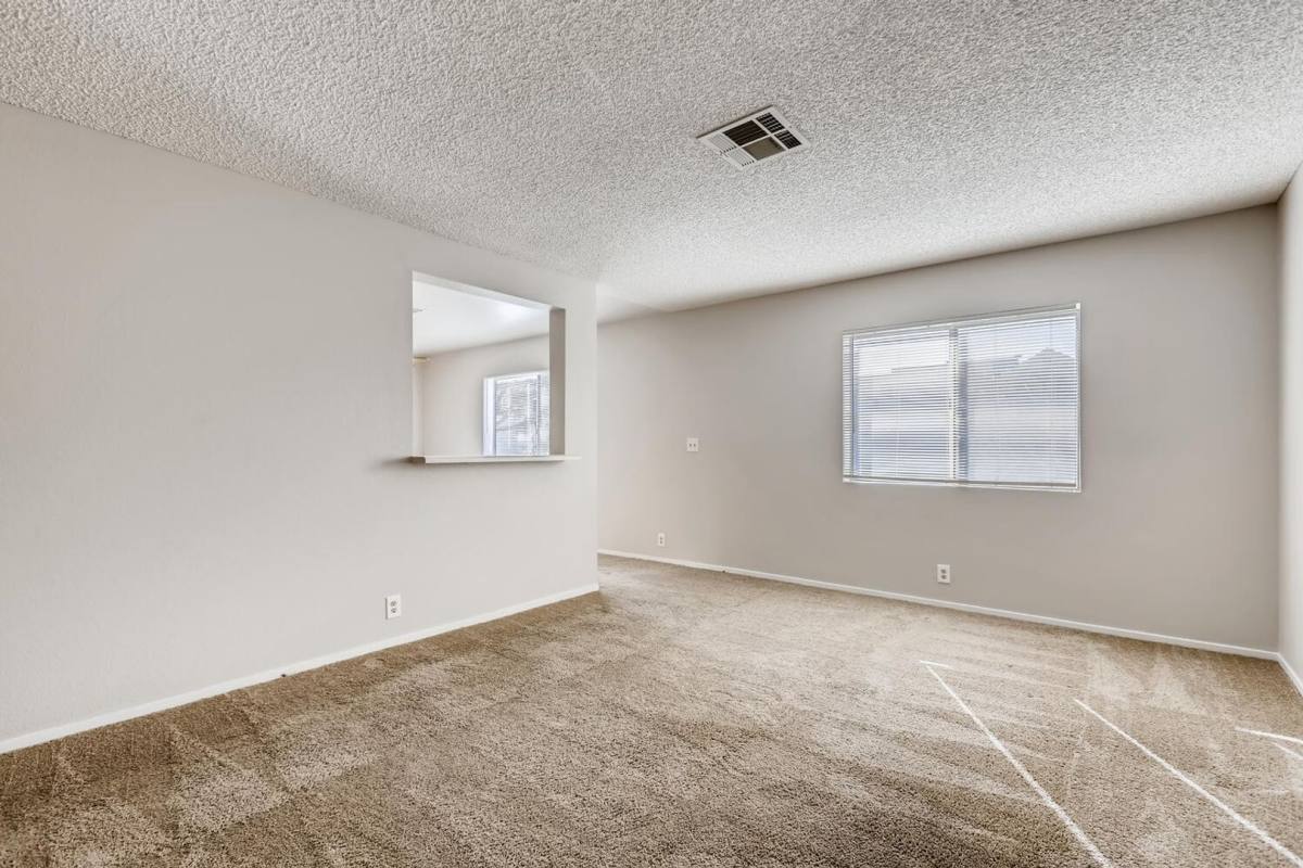 Condo for rent at 5171 Pioneer Ave, Las Vegas, NV 89146