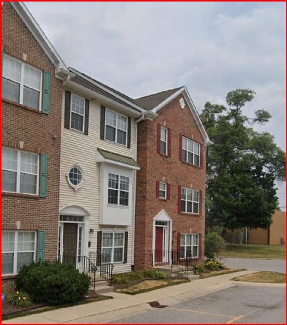 Townhouse for rent at 117 Clancey St, South Bend, IN 46637