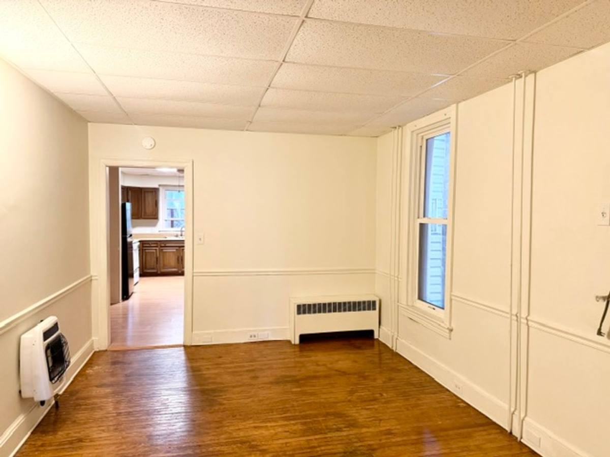 Apartment for rent at 637 W Philadelphia St, York, PA 17401