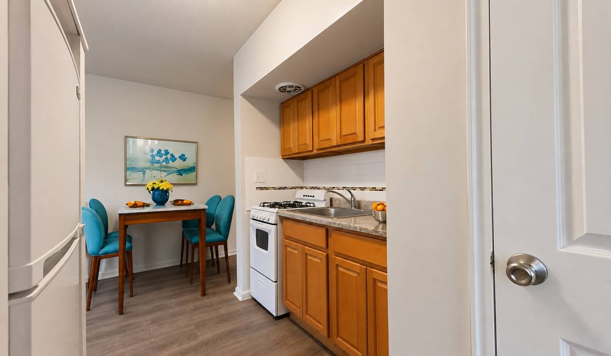 Apartment for rent at 179 W Milton Ave, Rahway, NJ 07065