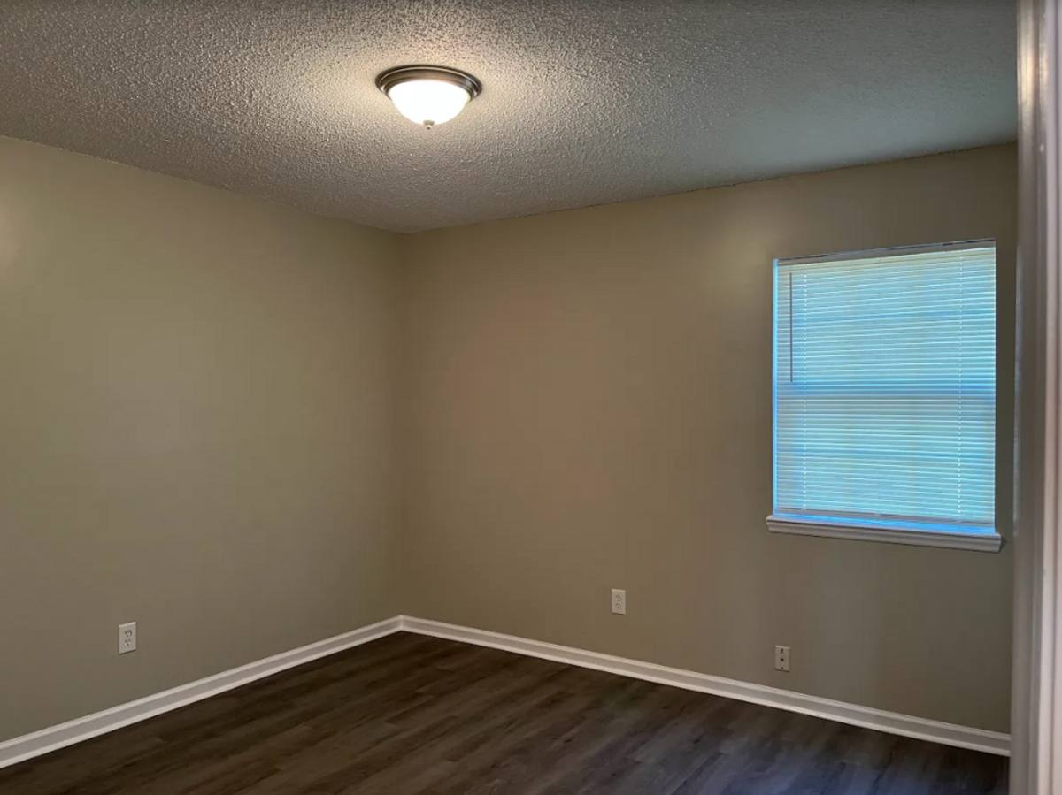 Condo for rent at 2916-C Creekview Court, High Point, NC 27265