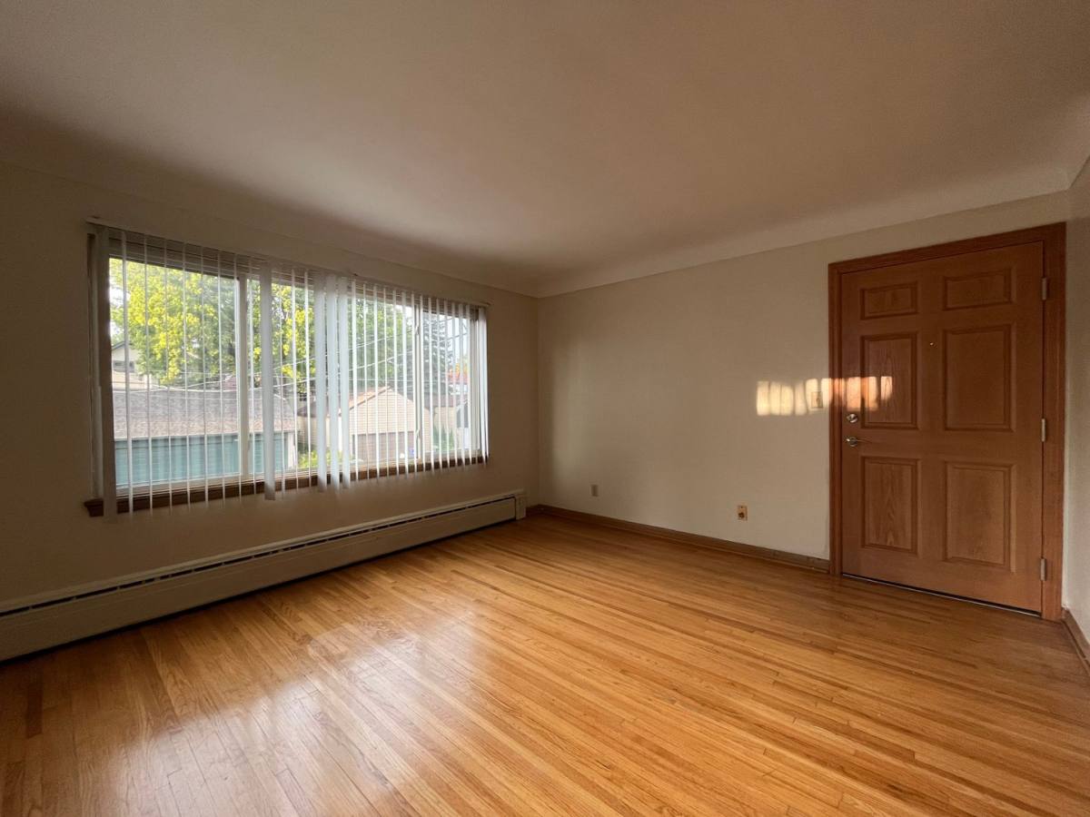 Apartment for rent at 1897 Grand Ave, Saint Paul, MN 55105