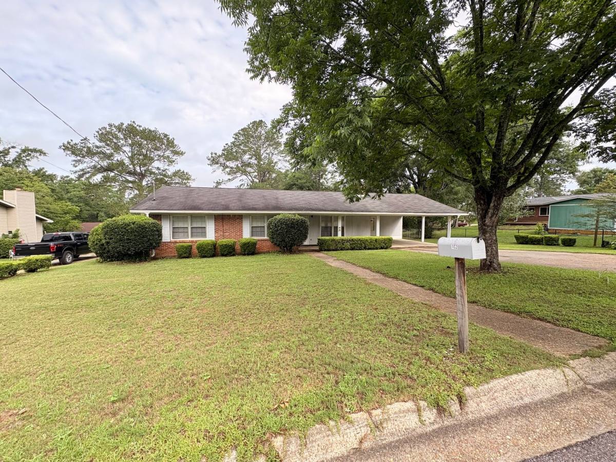 House for rent at 102 Navaho St, Enterprise, AL 36330