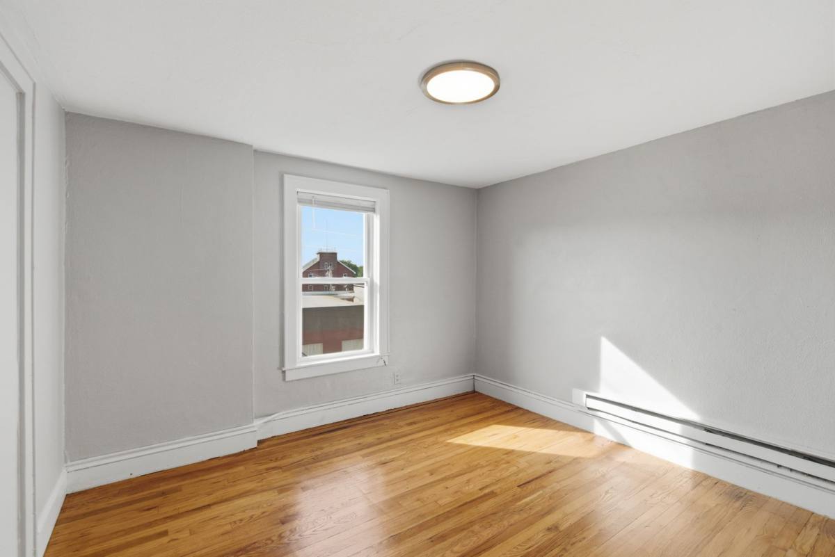 Apartment for rent at 293-299 Clemente St, Holyoke, MA 01040