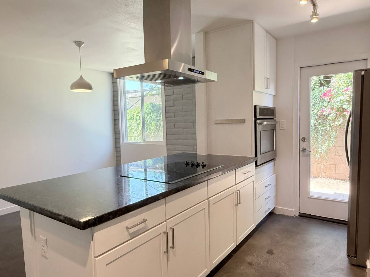 Townhouse for rent at 3021 N 39th St, Phoenix, AZ 85018