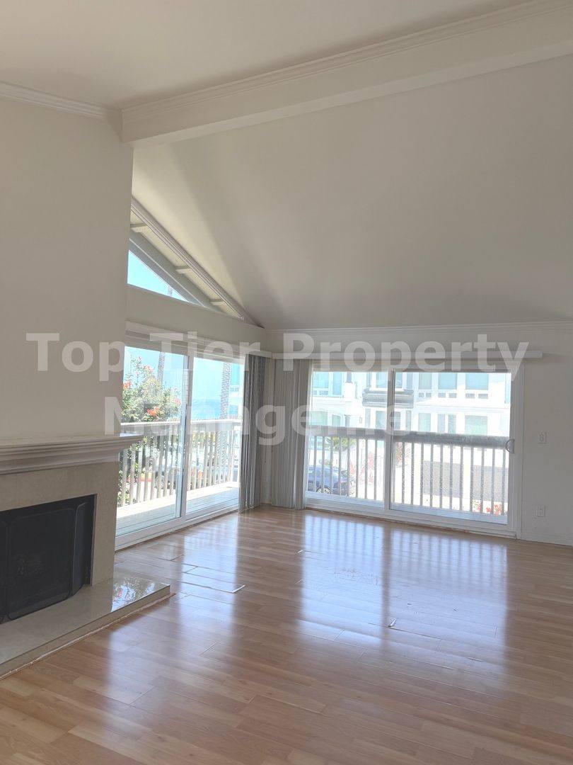 House for rent at 125 Acacia Ave, Carlsbad, CA 92008
