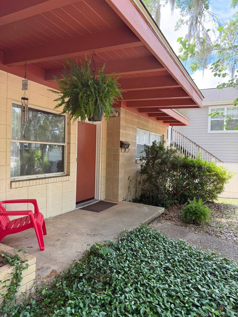 Apartment for rent at 717 Edgewood St, Tallahassee, FL 32303