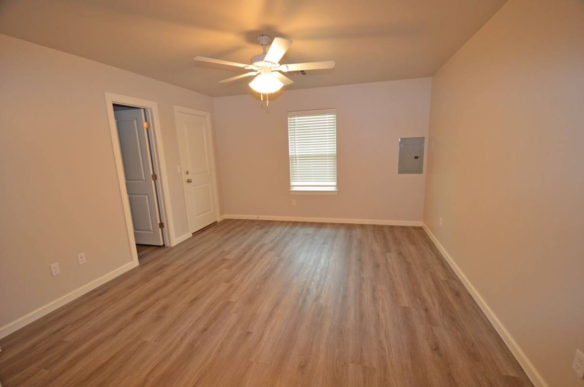 Townhouse for rent at 11306 Keystone Rd, Oklahoma City, OK 73114