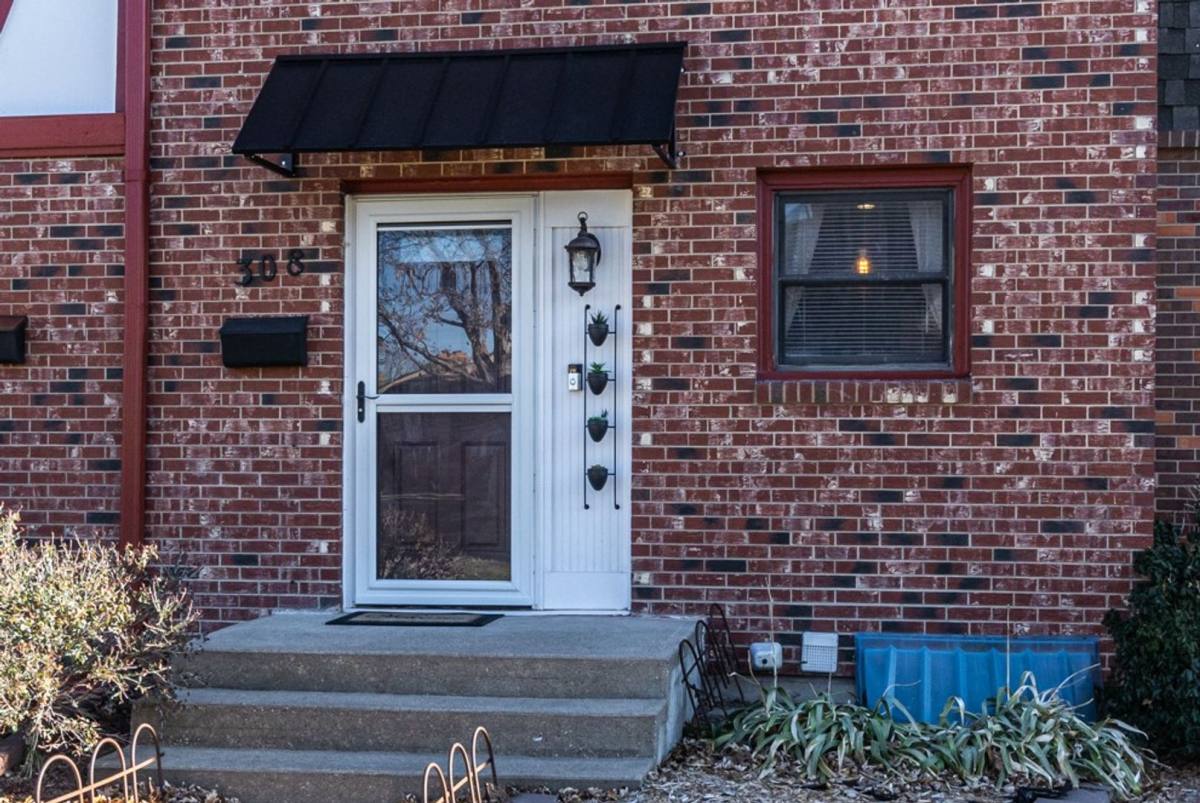 Townhouse for rent at 308 Twykingham Place, Manhattan, KS 66503