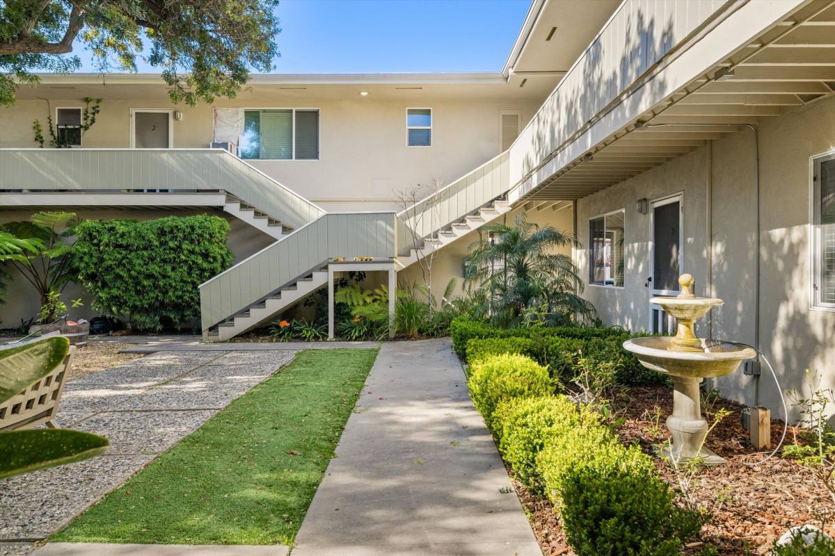 Apartment for rent at 1223 Garden St #D, Santa Barbara, CA 93101