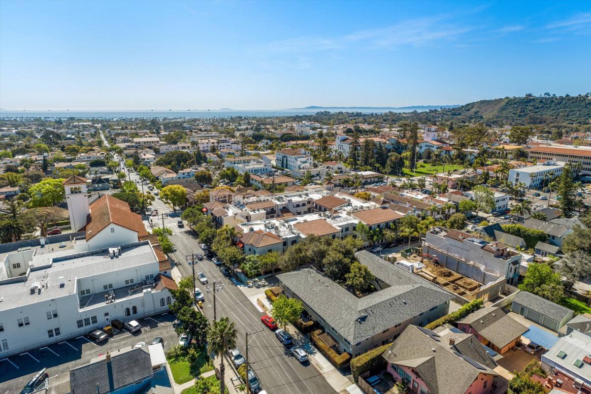Apartment for rent at 1223 Garden St #D, Santa Barbara, CA 93101
