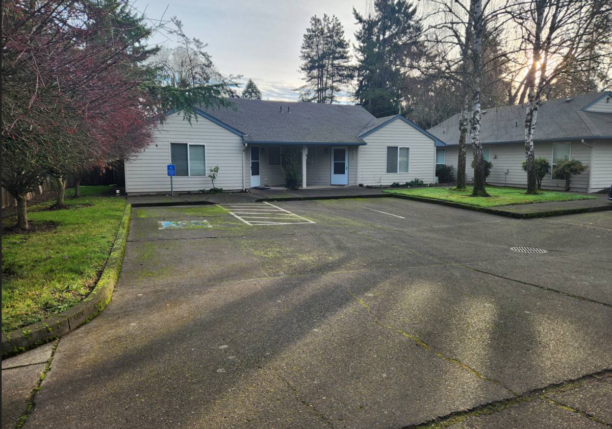 Apartment for rent at 3672-3698 Ellie Court NE, Salem, OR 97303
