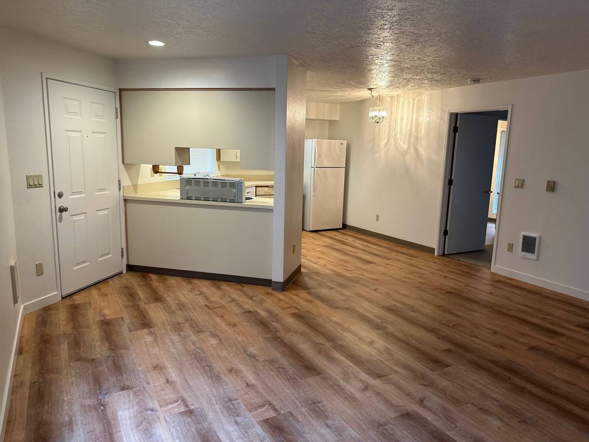Apartment for rent at 3672-3698 Ellie Court NE, Salem, OR 97303