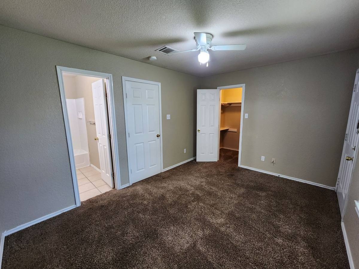 Apartment for rent at 1429 E Robert St, Fort Worth, TX 76104