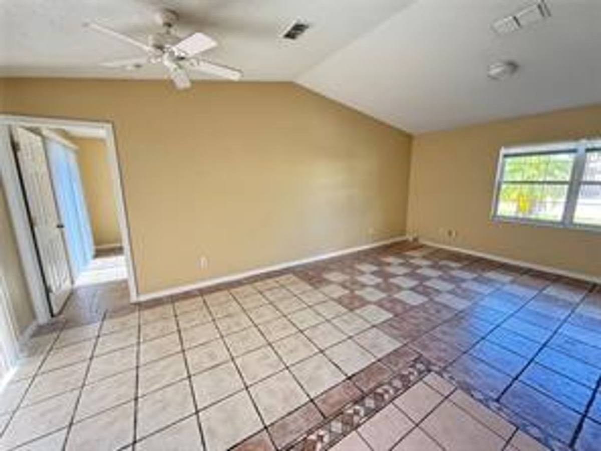 House for rent at 724 Versailles Lane, Kissimmee, FL 34759