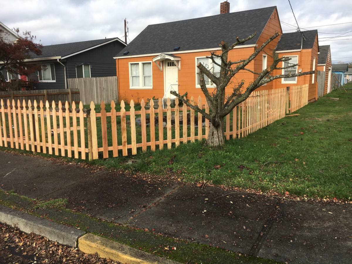 House for rent at 1729 8th St NE, Marysville, WA 98270