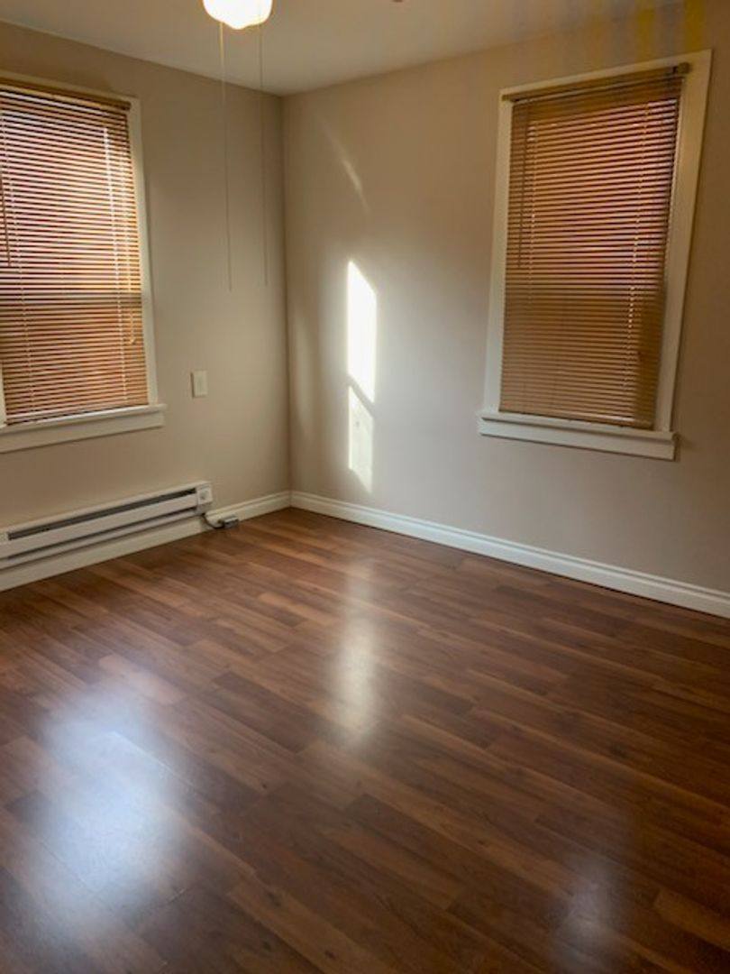 House for rent at 1729 8th St NE, Marysville, WA 98270