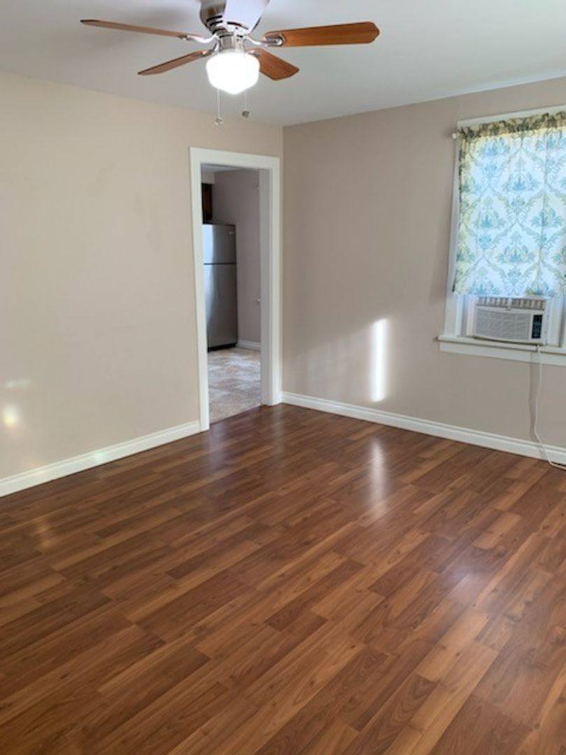 House for rent at 1729 8th St NE, Marysville, WA 98270