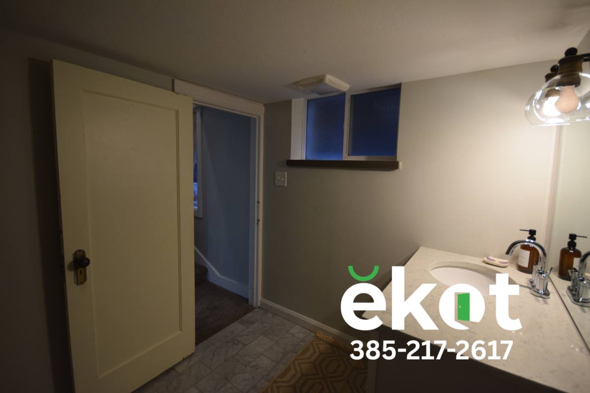 Apartment for rent at 382 Wall St, Salt Lake City, UT 84103