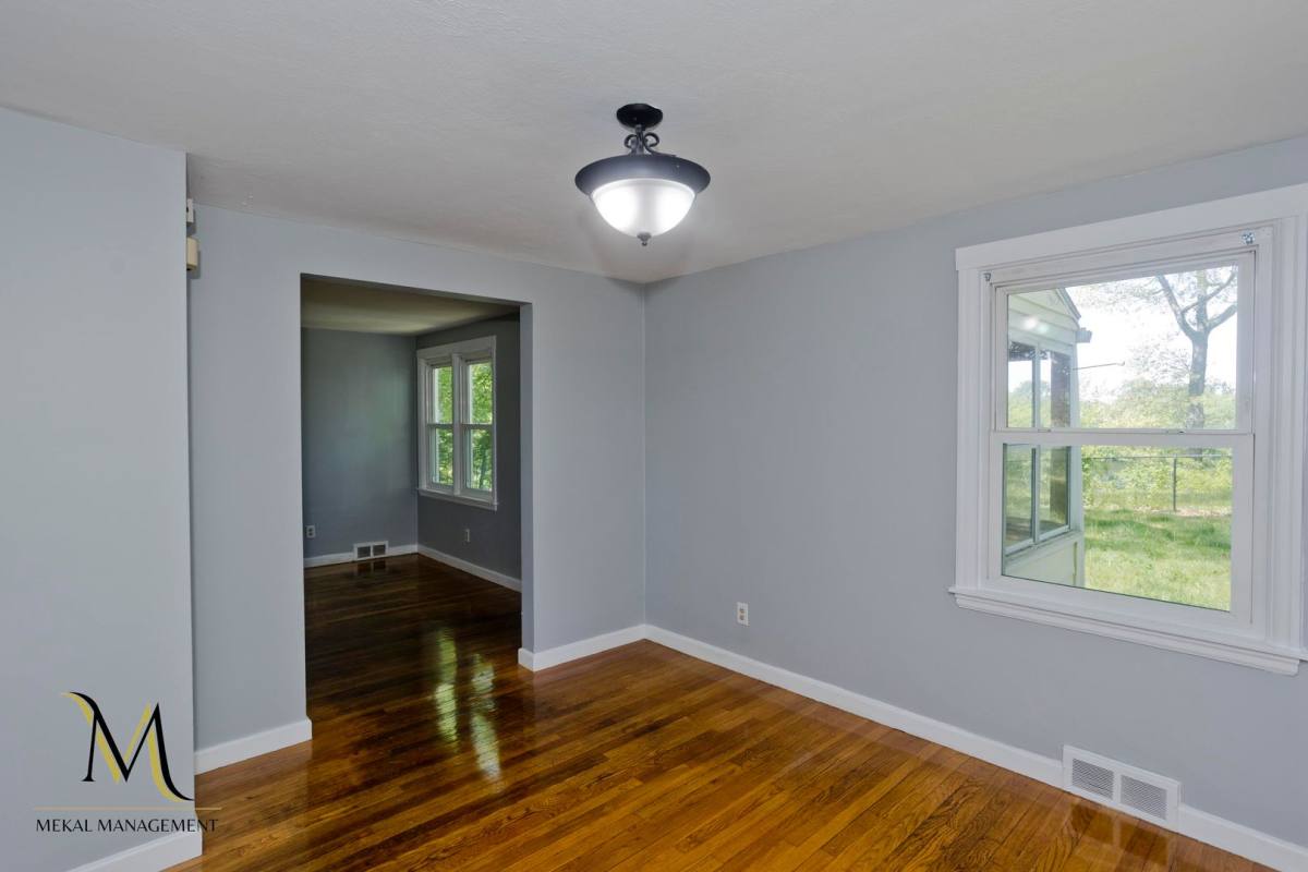 House for rent at 252 Arcadia Blvd, Springfield, MA 01118