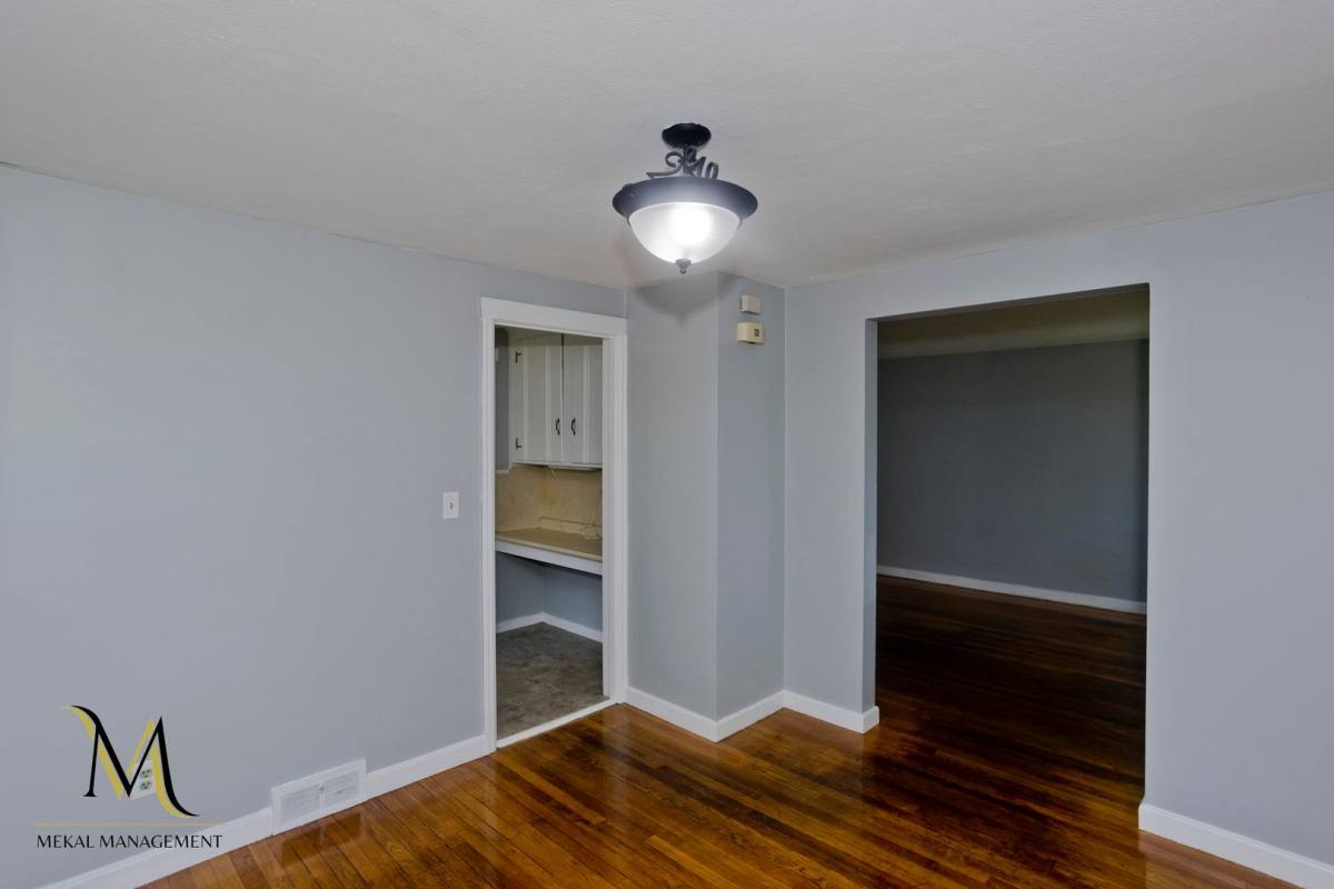 House for rent at 252 Arcadia Blvd, Springfield, MA 01118