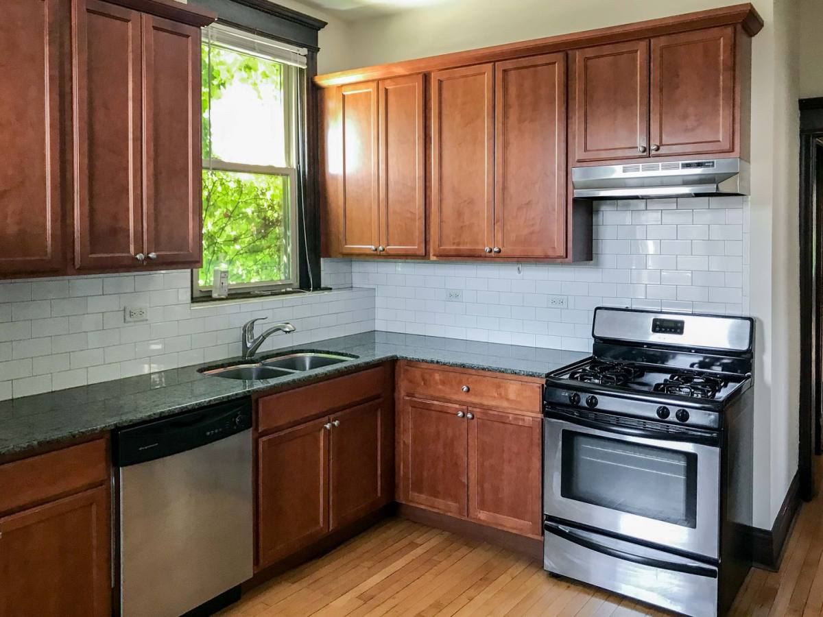 Apartment for rent at 849 W Wellington Ave, Chicago, IL 60657