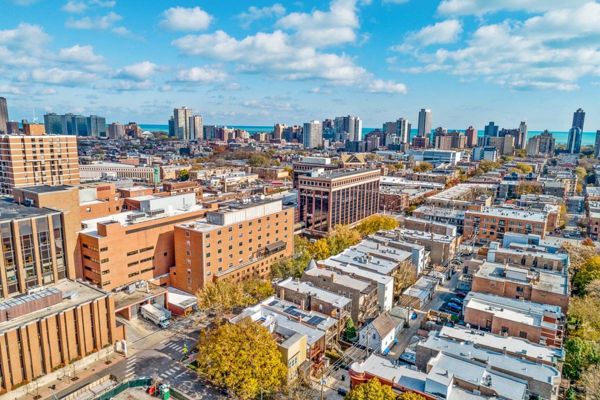 Apartment for rent at 849 W Wellington Ave, Chicago, IL 60657