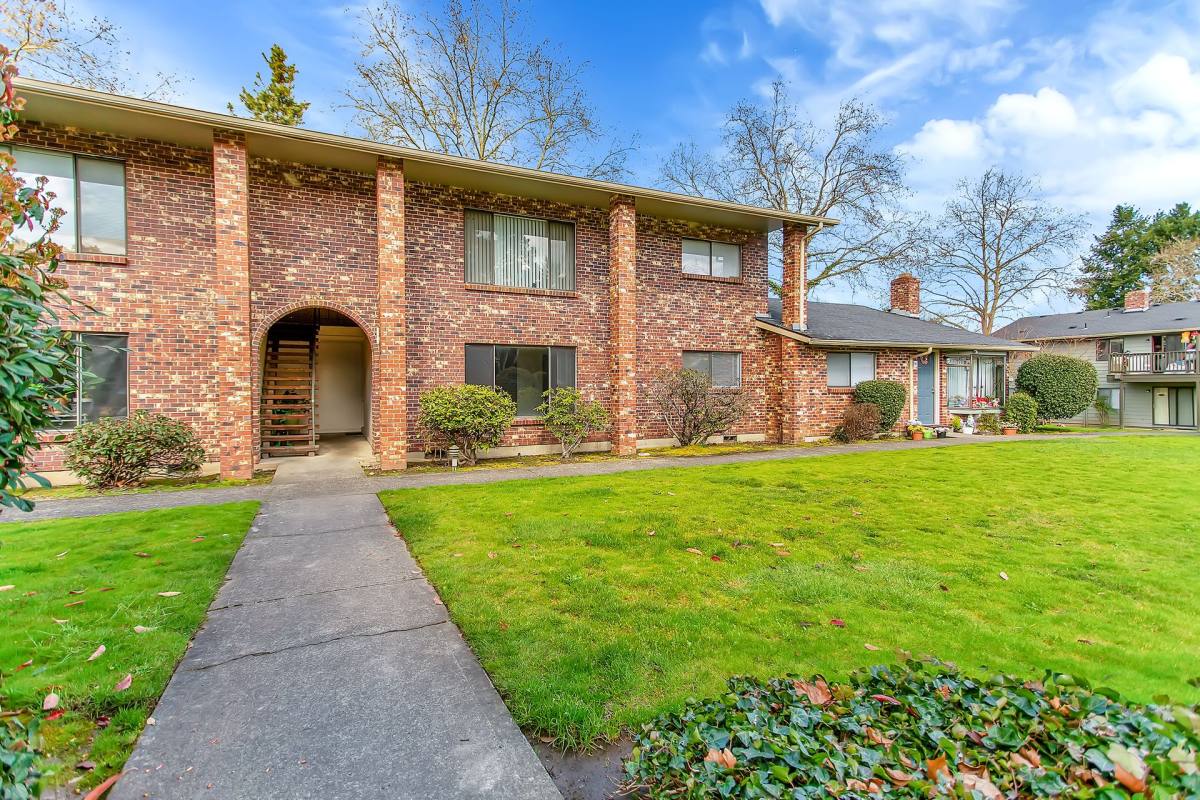 Apartment for rent at 5660 SW 180th Ave Corner, Beaverton, OR 97078