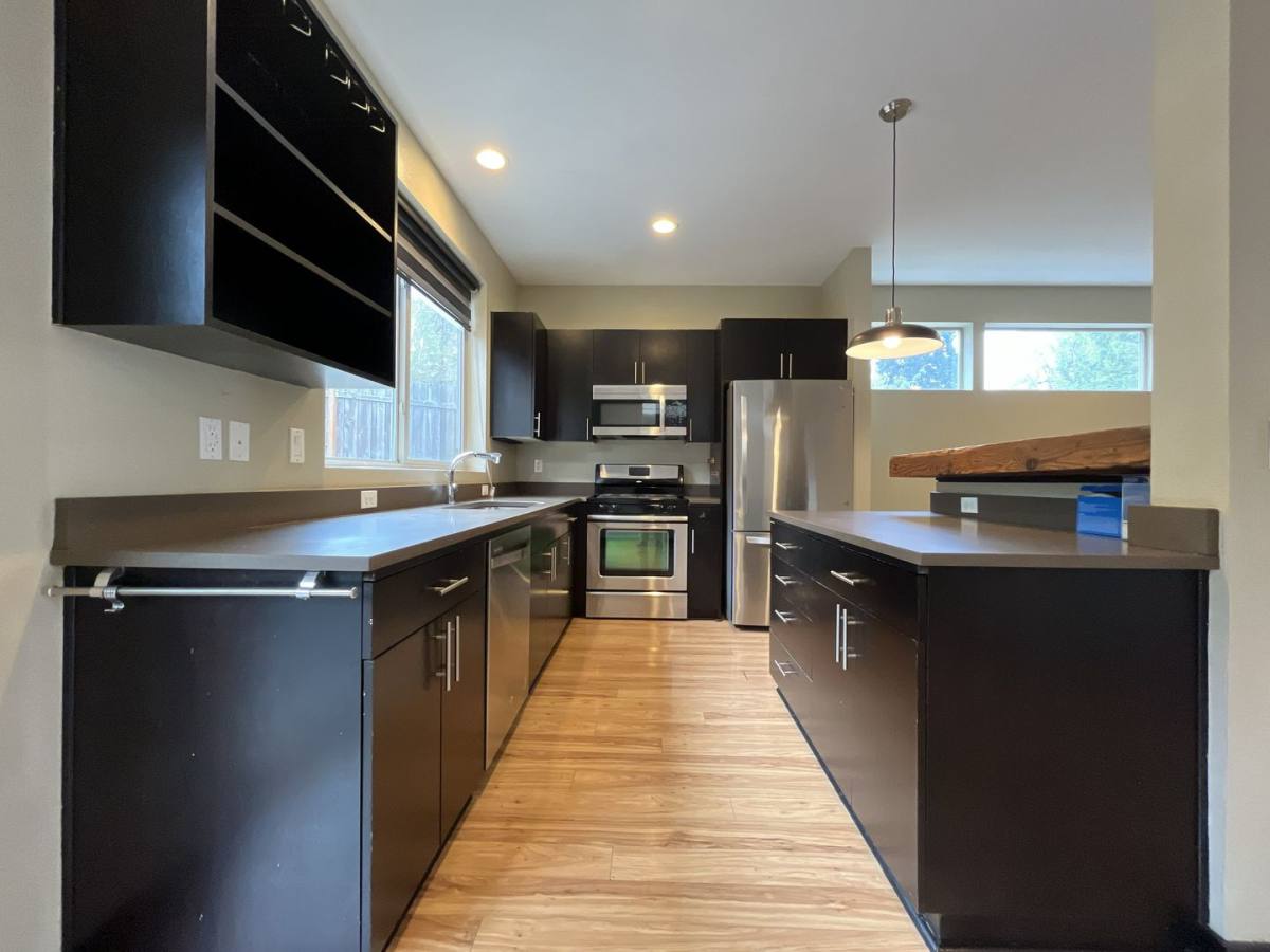 House for rent at 13758 SE Linden Lane, Portland, OR 97222