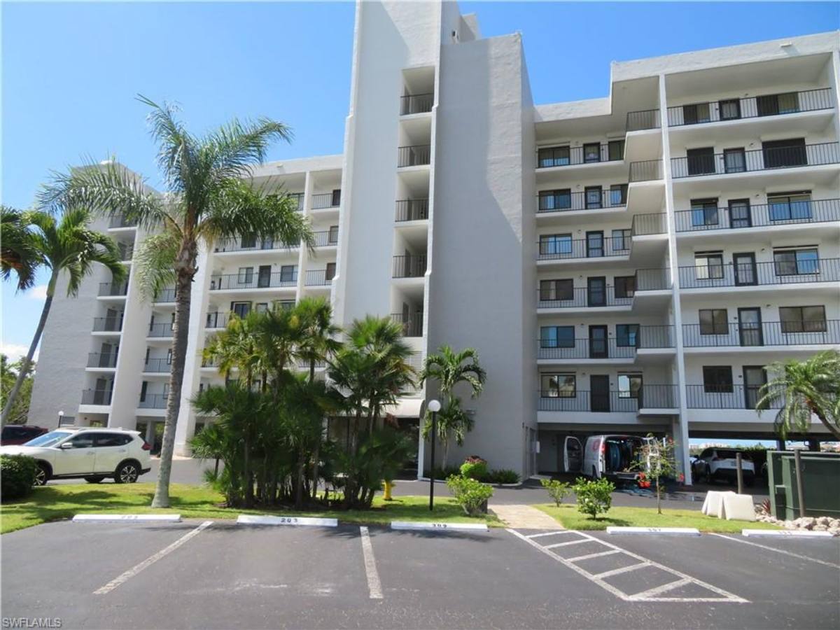 Apartment for rent at 4835 Bonita Beach Rd, Bonita Springs, FL 34134