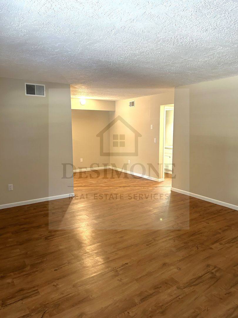 Apartment for rent at 906 NE 3rd St, Ocala, FL 34470
