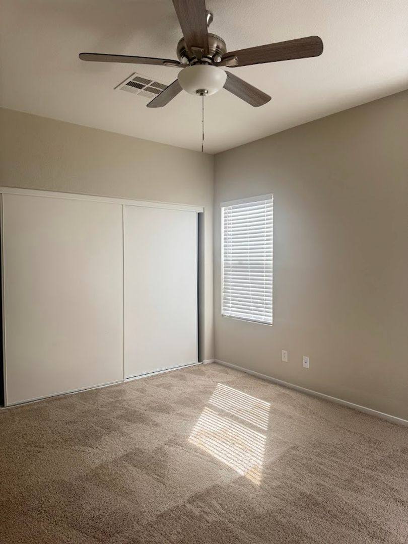 House for rent at 6005 Highland Gardens Dr, North Las Vegas, NV 89031