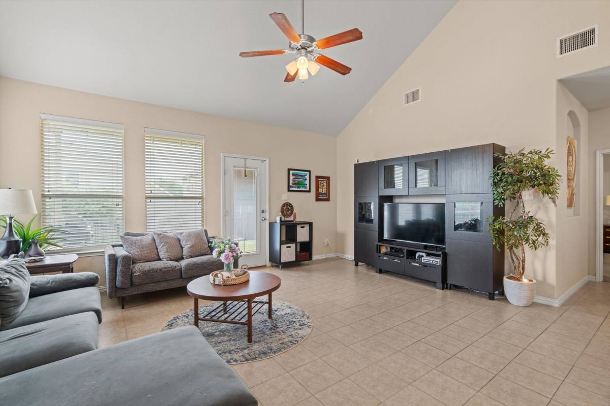 House for rent at 4007 Bluestone Lane, Round Rock, TX 78665