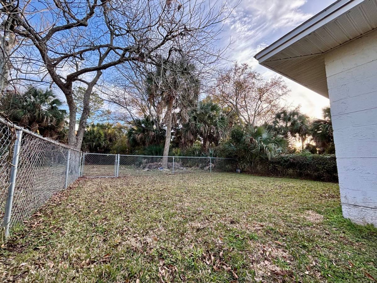 Apartment for rent at 415 Romana, Pensacola, FL 32502
