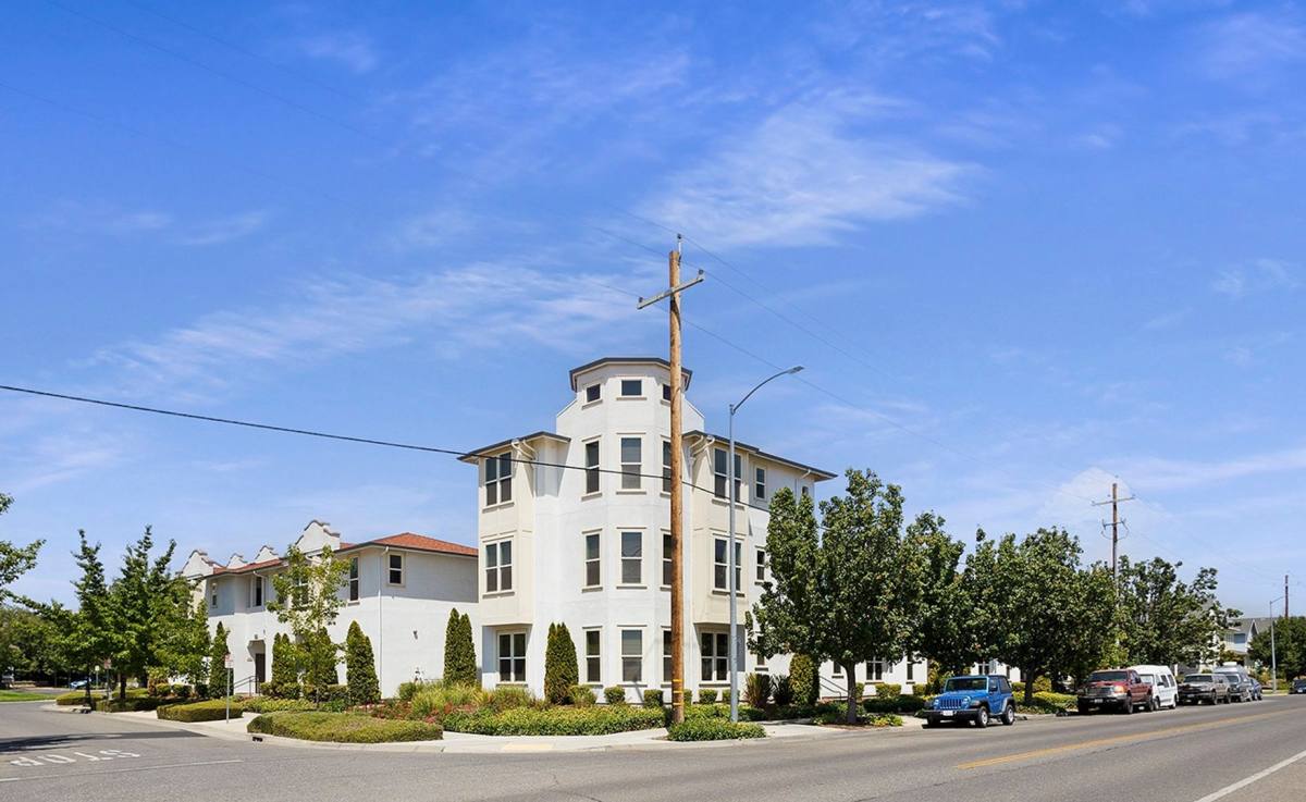 Apartment for rent at 2598 E 20th, Chico, CA 95928