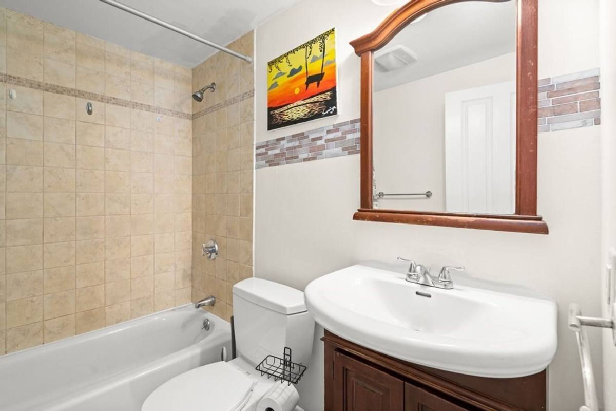 Condo for rent at 84 Grant St, Somerville, MA 02145