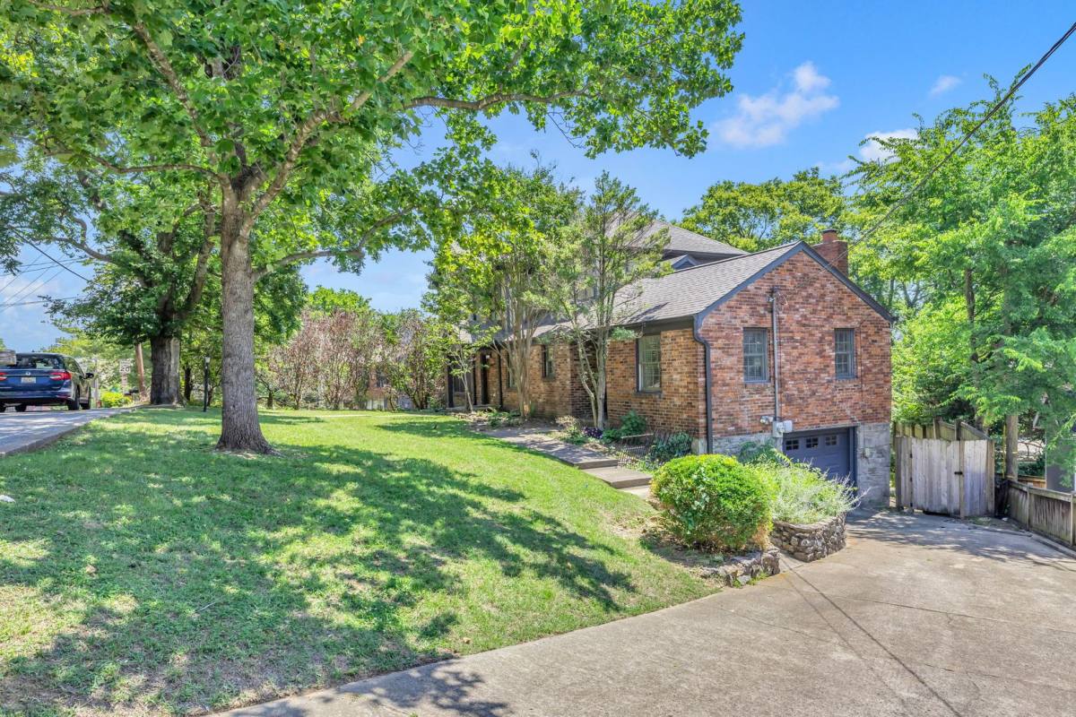 House for rent at 520 32nd Ave S, Nashville, TN 37212