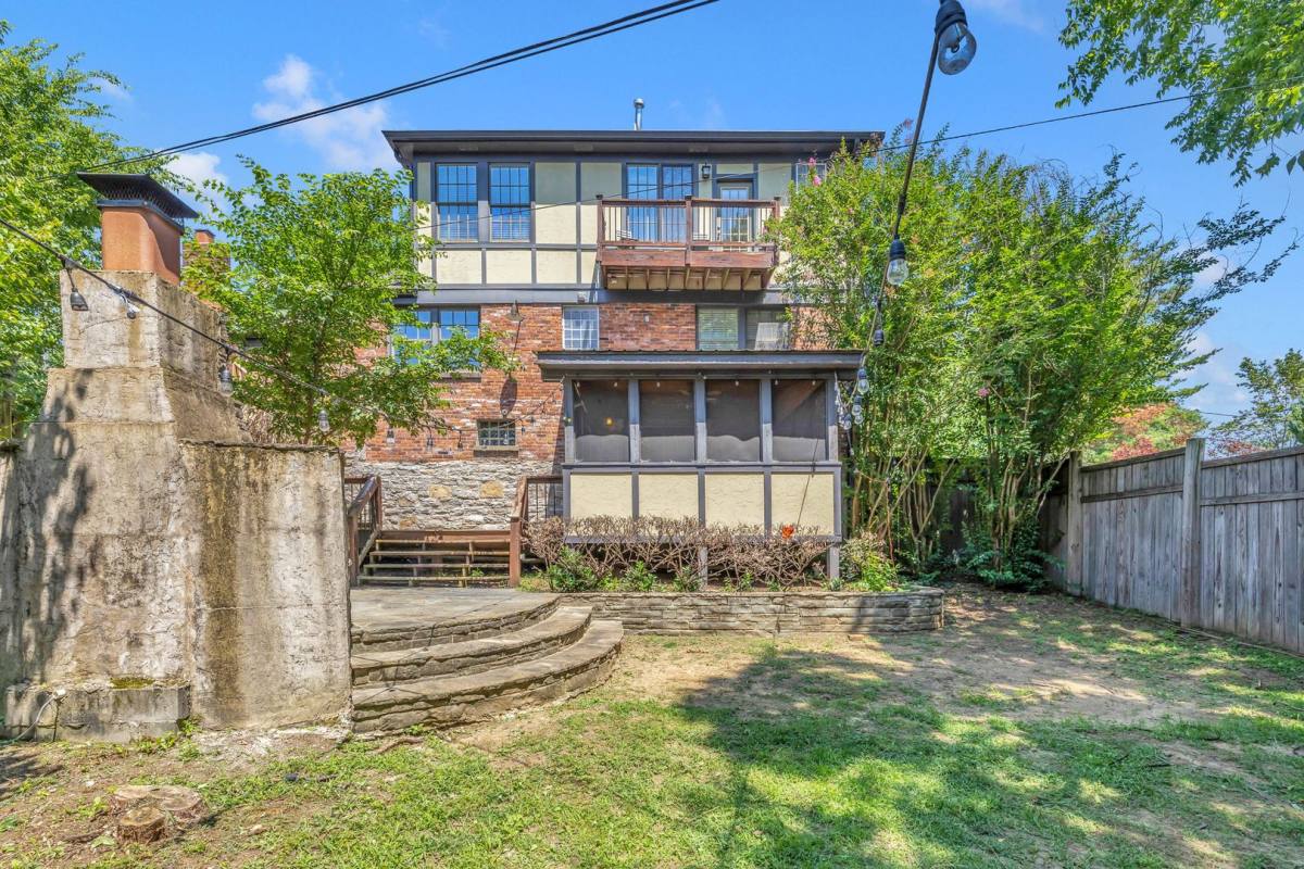 House for rent at 520 32nd Ave S, Nashville, TN 37212