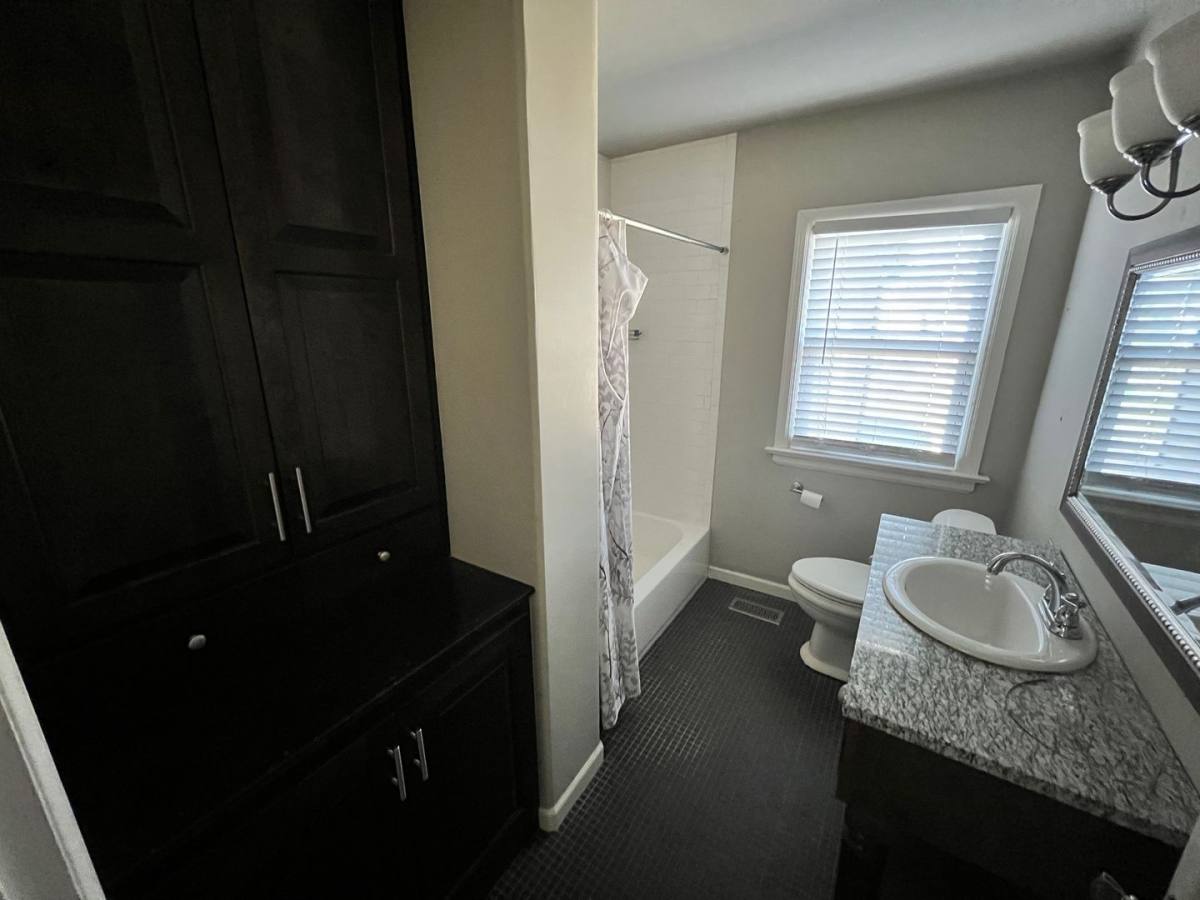 House for rent at 2533 E 19th St, Broken Arrow, OK 74014