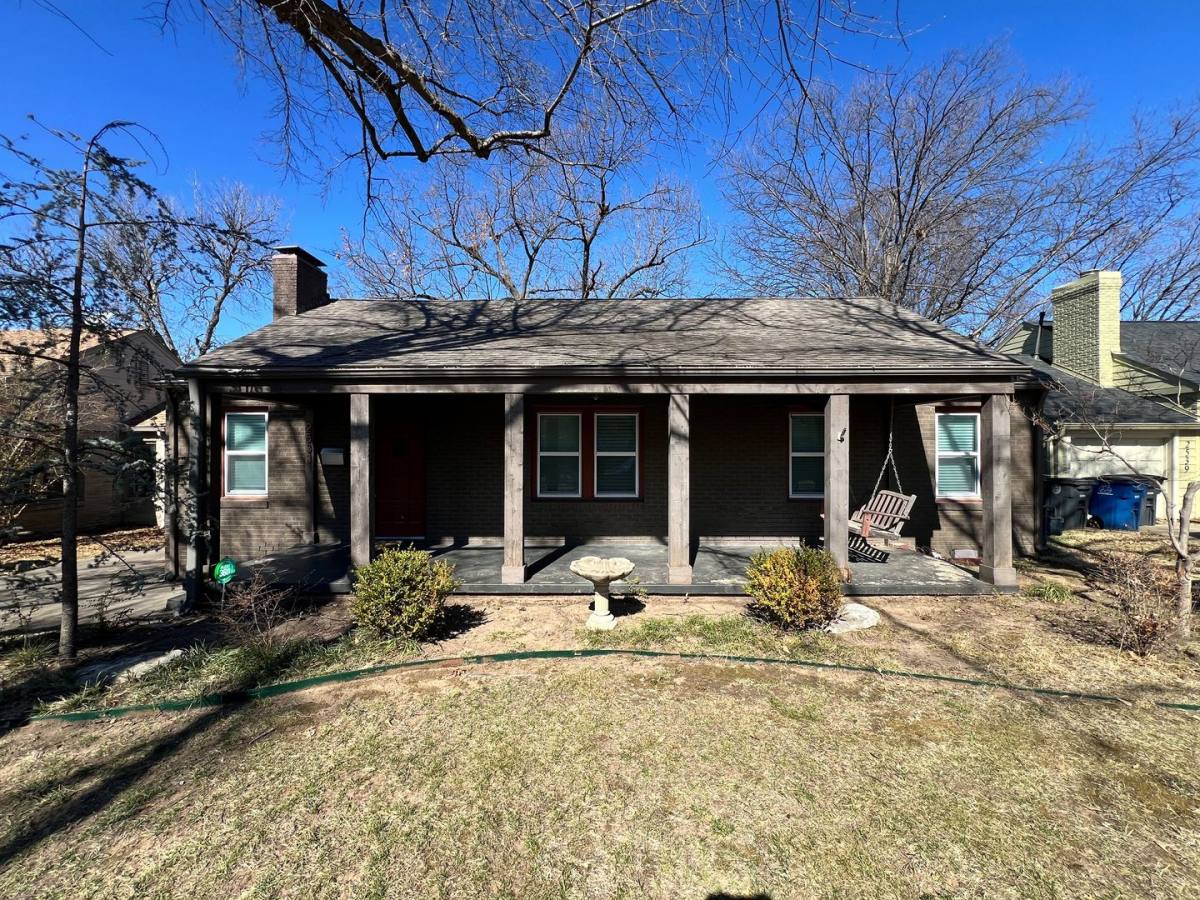 House for rent at 2533 E 19th St, Broken Arrow, OK 74014