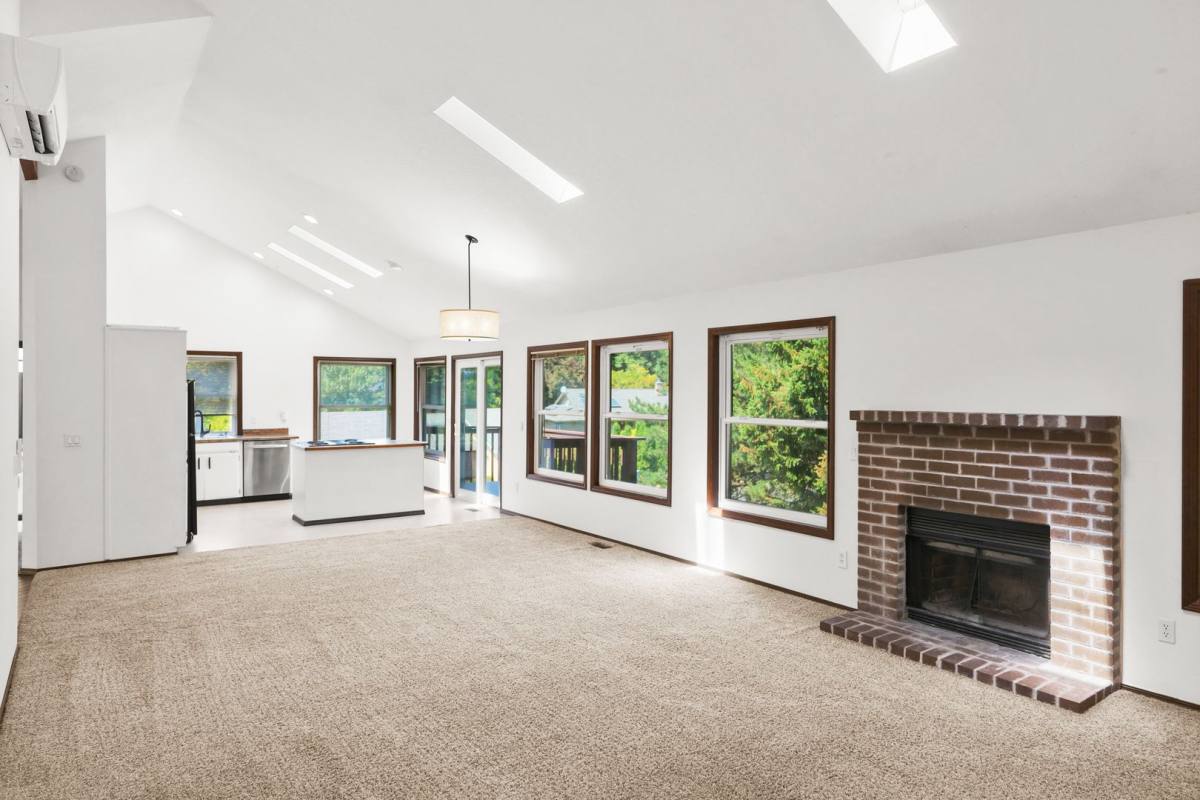 House for rent at 10095 SW Picks Court, Portland, OR 97224