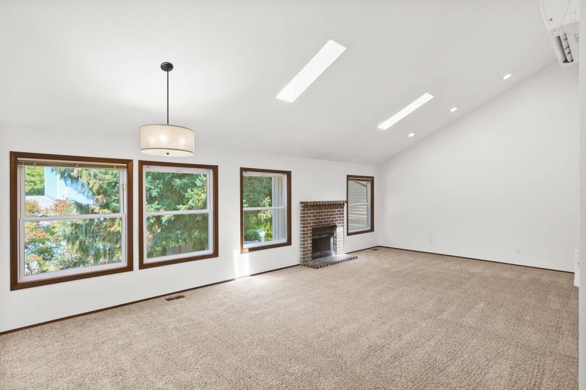 House for rent at 10095 SW Picks Court, Portland, OR 97224